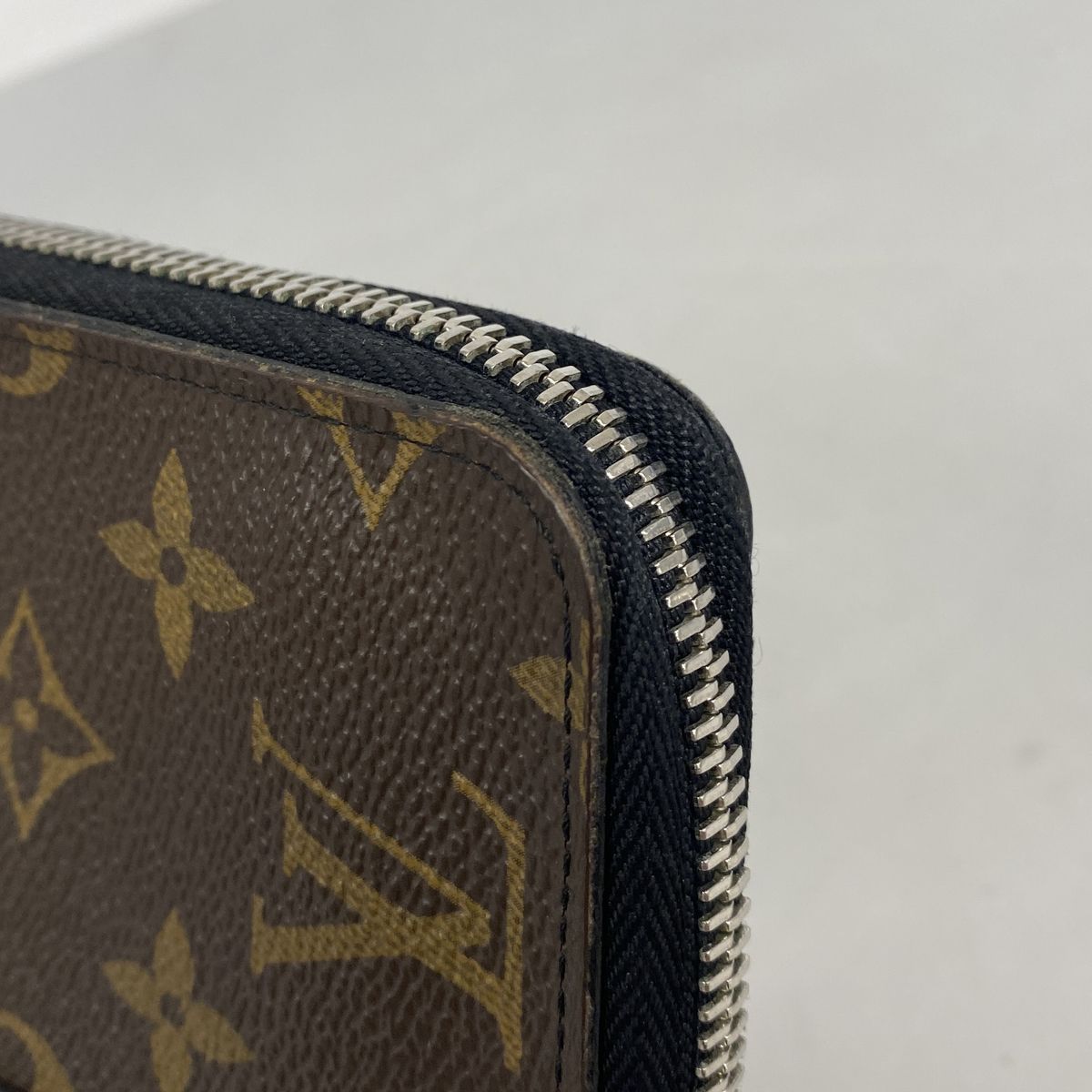 Louis Vuitton Wallet Monogram Macassar Zippy Vertical Brown Black — view 6