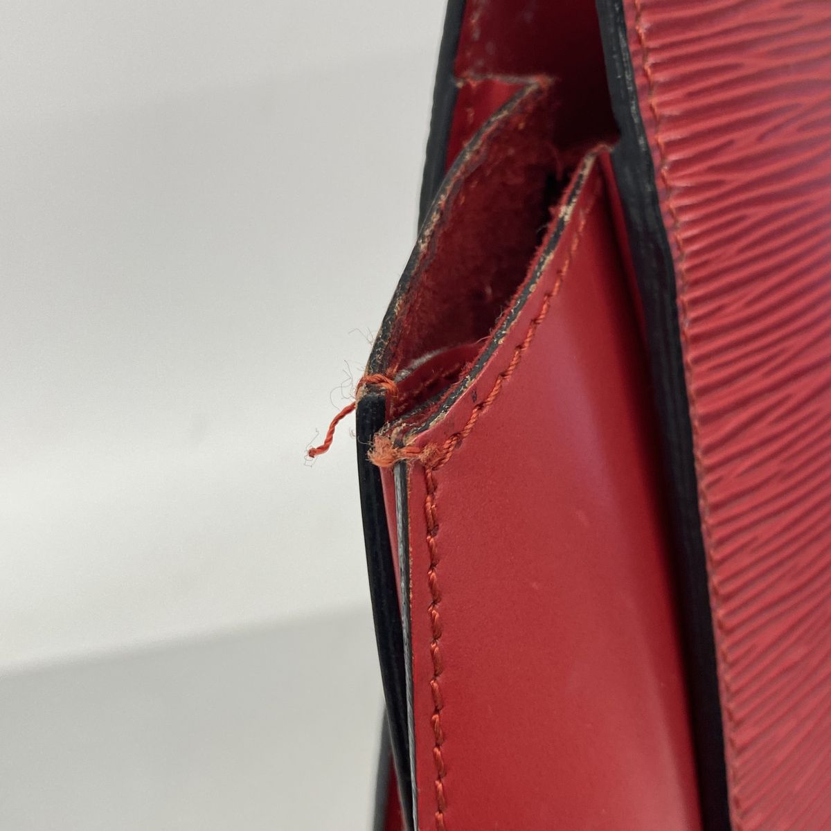 Louis Vuitton Shoulder Bag Epi Duplex Castilian Red — view 7