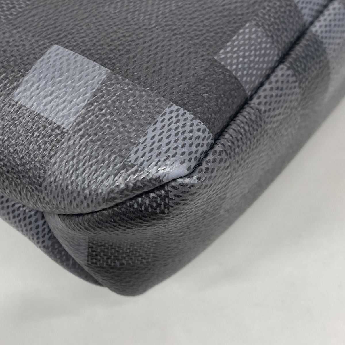 Louis Vuitton Clutch Damoflage Pochette Voyage Souple Black — view 6