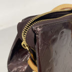 Louis Vuitton Shoulder Bag Vernis Rosewood Avenue Amarante — view 7