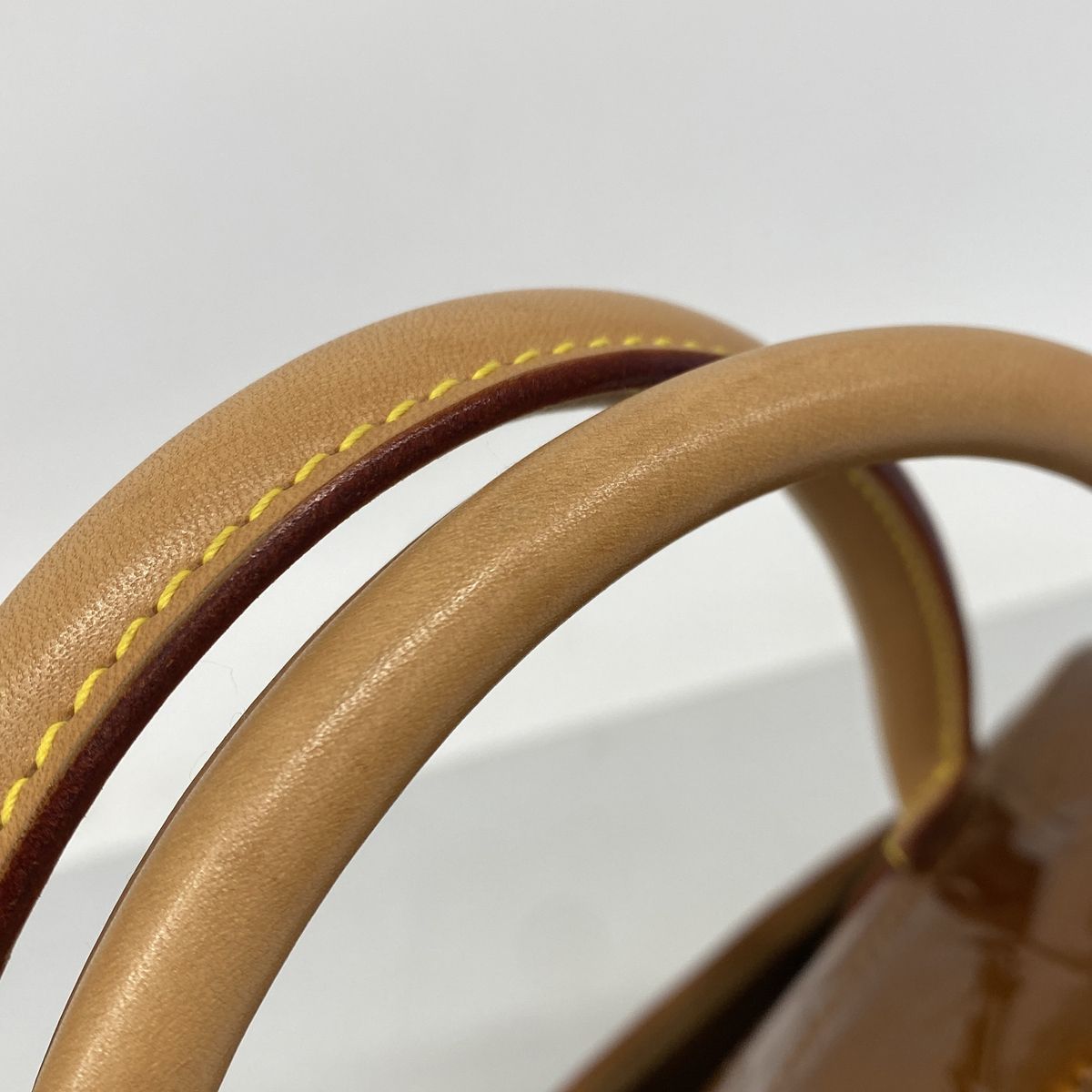 Louis Vuitton Handbag Vernis Tompkins Square Blanc — view 8
