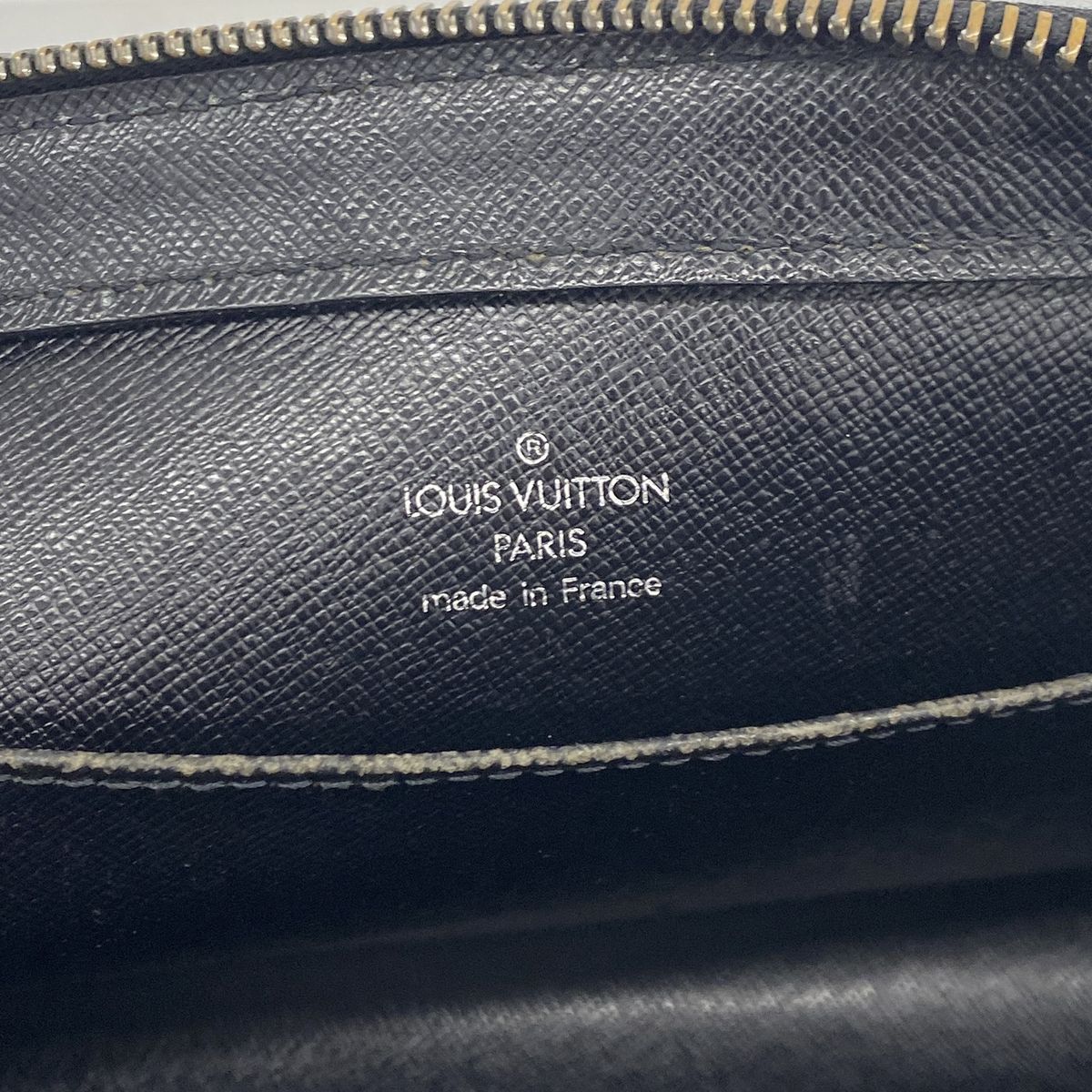 Louis Vuitton Clutch Taiga Baikal Ardoise — view 5