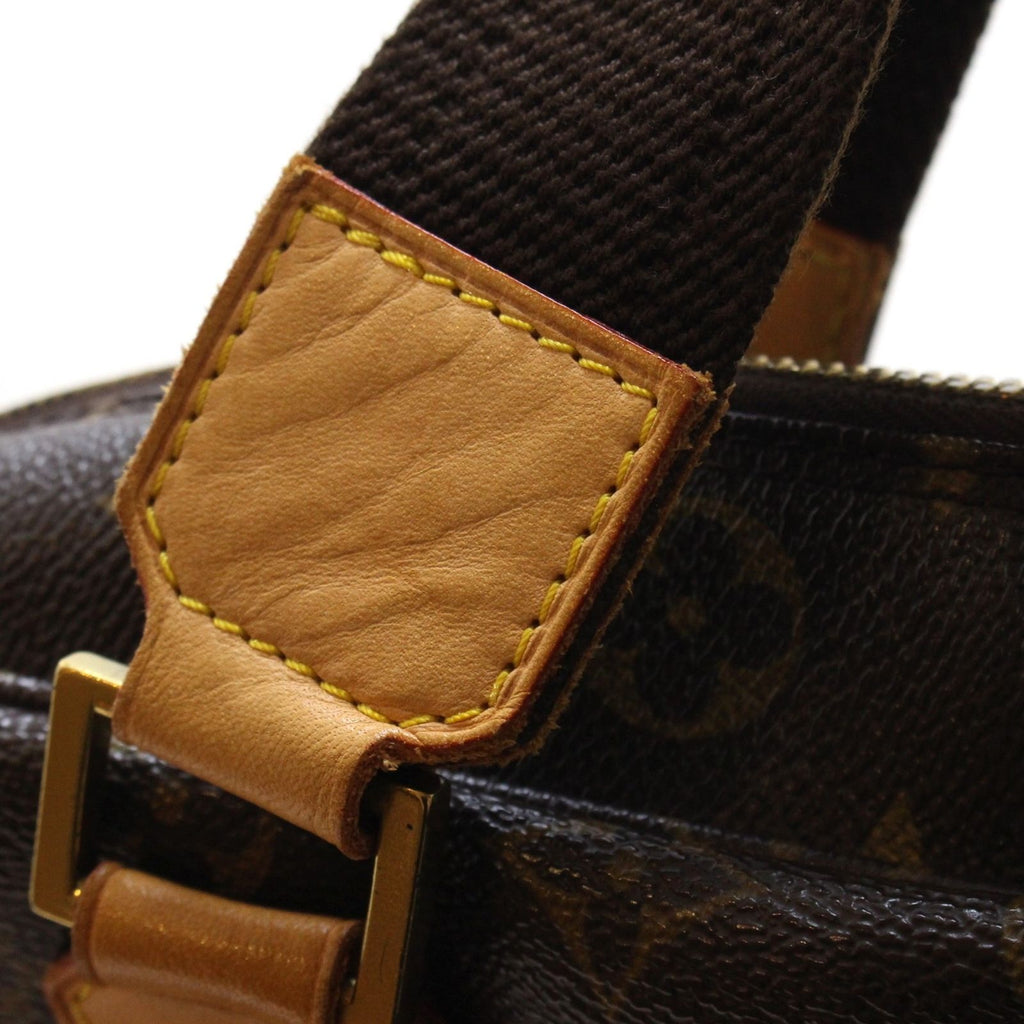 Louis Vuitton Sac Bosphore Shoulder Bag Monogram — view 8