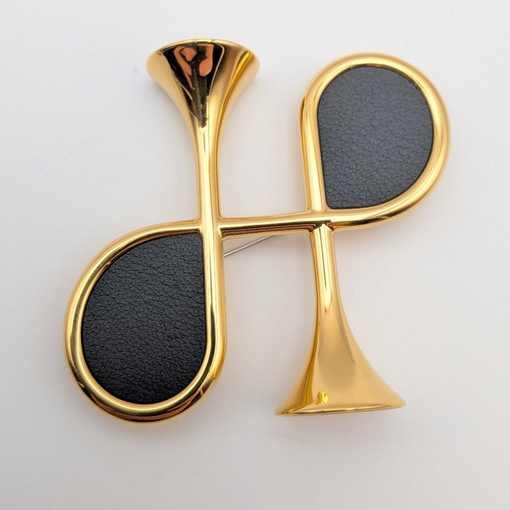 Hermes Col H Col Ash Gold Black Brooch — view 2