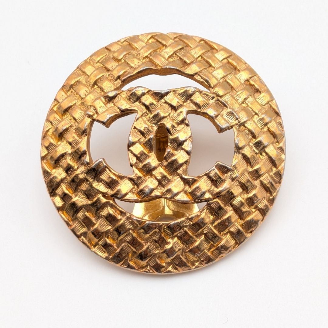 Chanel CC Logo Mesh Braided Pattern Gold Round Sheer Single Earrings First