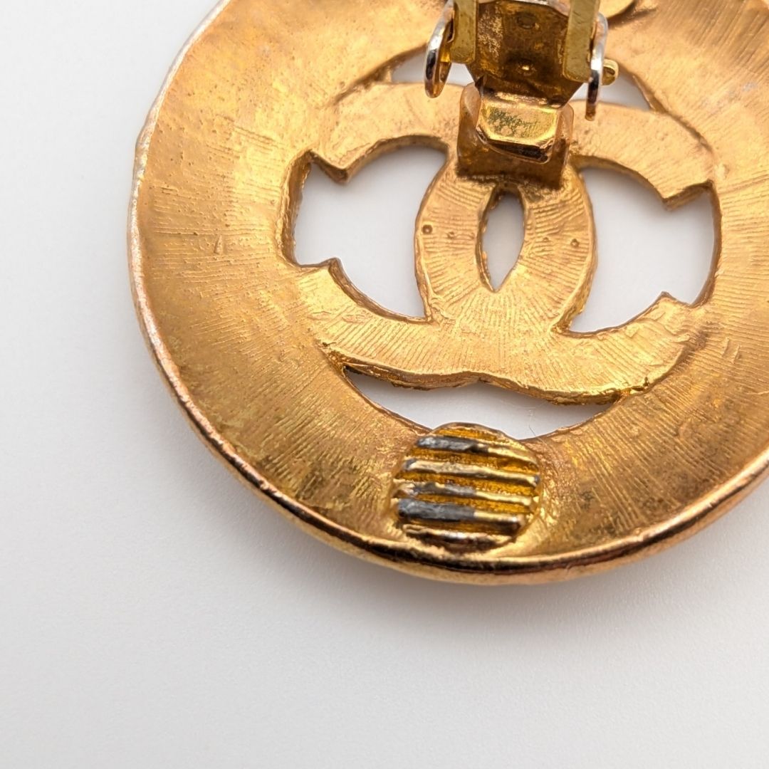 Chanel CC Logo Mesh Braided Pattern Gold Round Sheer Single Earrings First — view 4