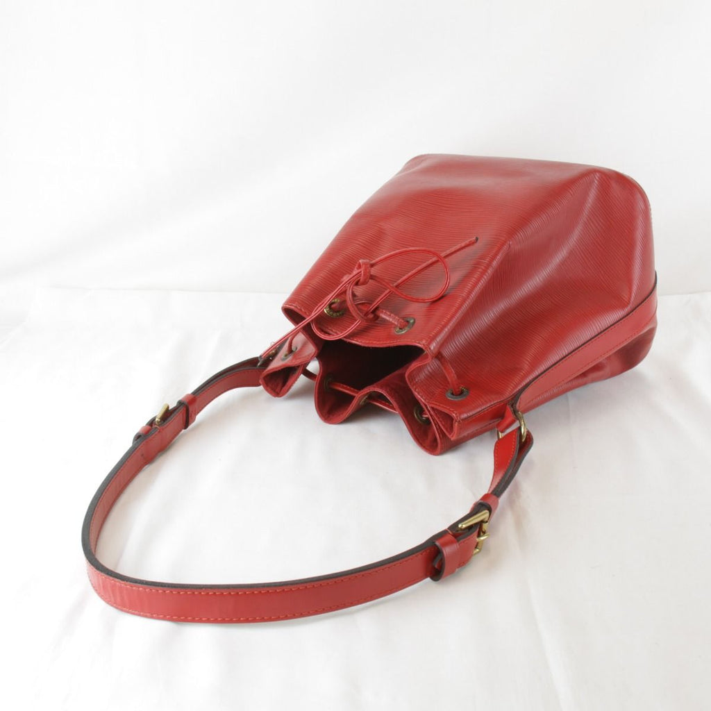 Louis Vuitton Petit Noe Shoulder Bag Epi Leather Red — view 4