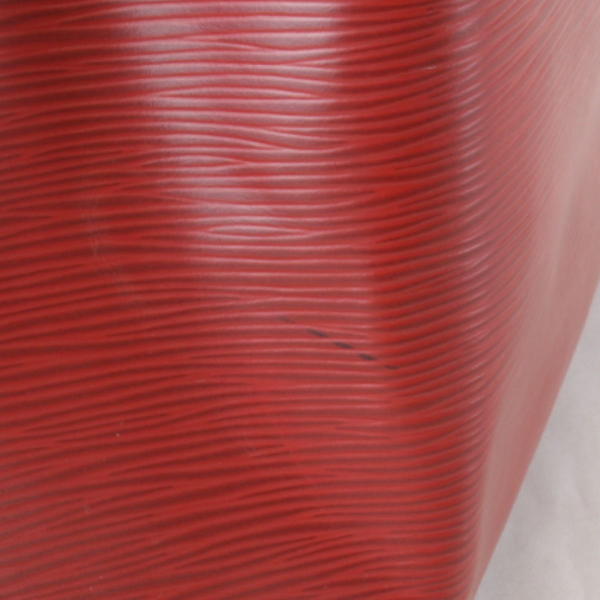 Louis Vuitton Petit Noe Shoulder Bag Epi Leather Red — view 7