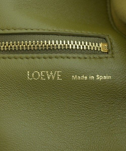 Loewe Leather Squeeze Medium Handbag Khaki — view 4