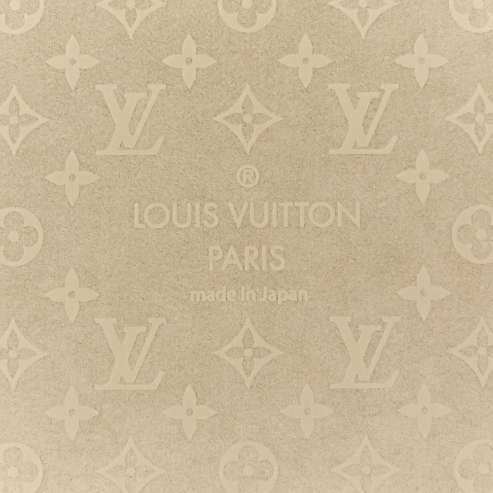 Louis Vuitton Monogram Shoulder Strap Yoga Mat Bag Gray — view 4