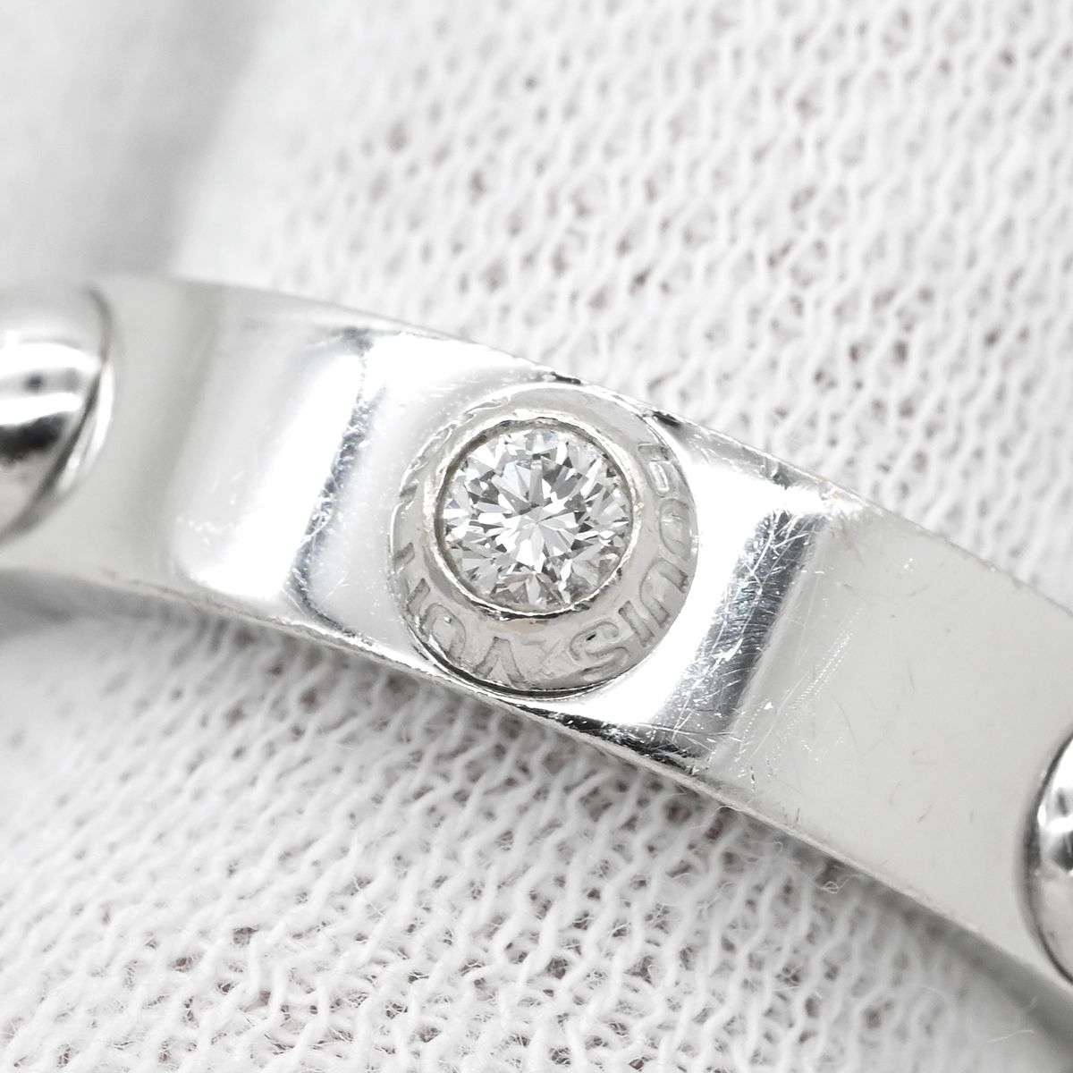 Louis Vuitton Ring Petite Bague Crew Diamond White Gold — view 7