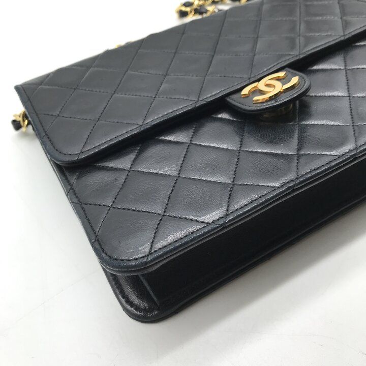 Chanel CC Logo Push Lock Lambskin Quilted Shoulder Bag Black — view 5