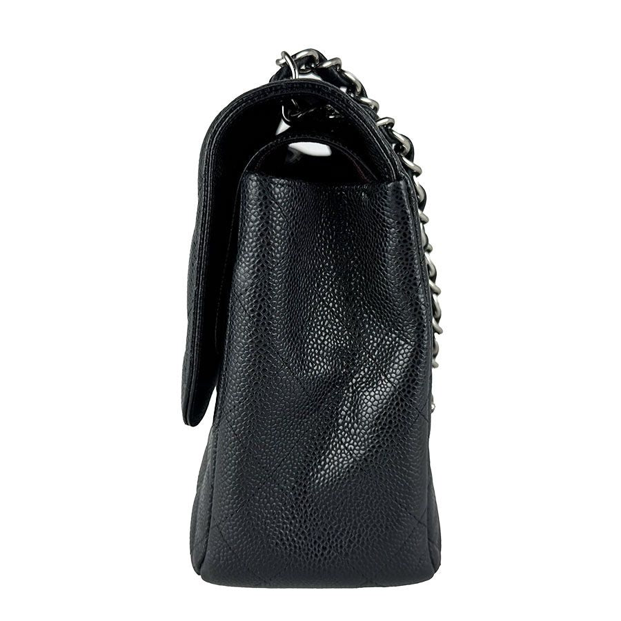 Chanel Shoulder Bag Quilted 30 — view 2