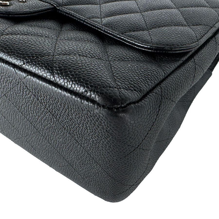 Chanel Shoulder Bag Quilted 30 — view 8