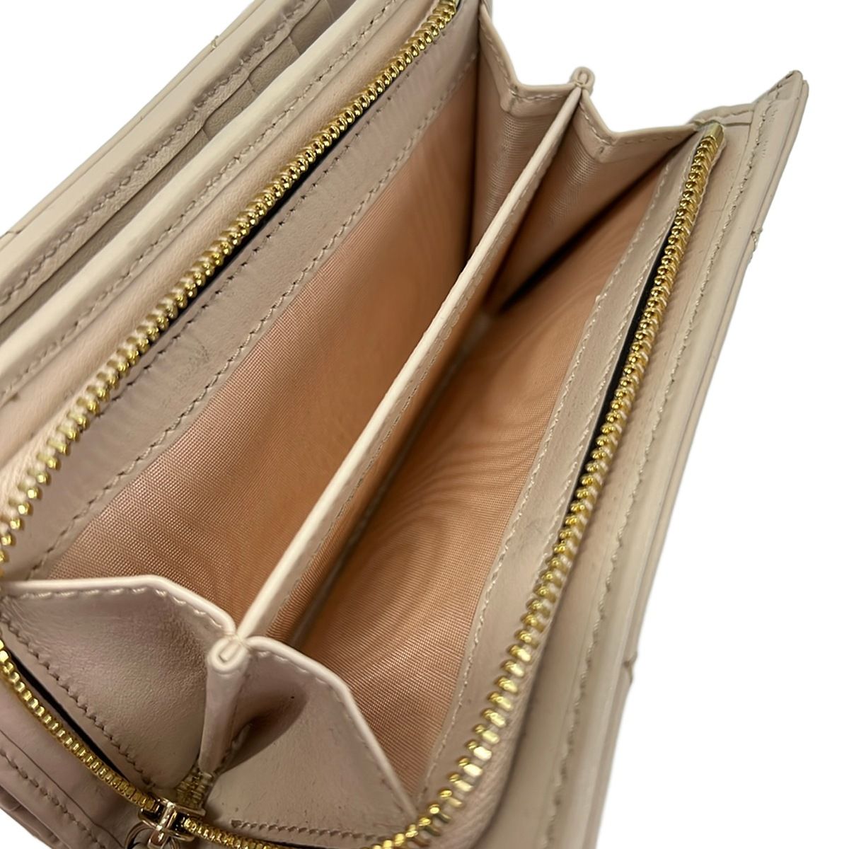 Gucci Bifold Wallet GG Marmont Beige Gold Leather — view 4