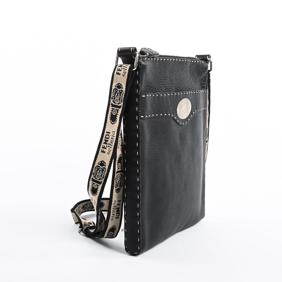 Fendi Shoulder Bag Black — view 2