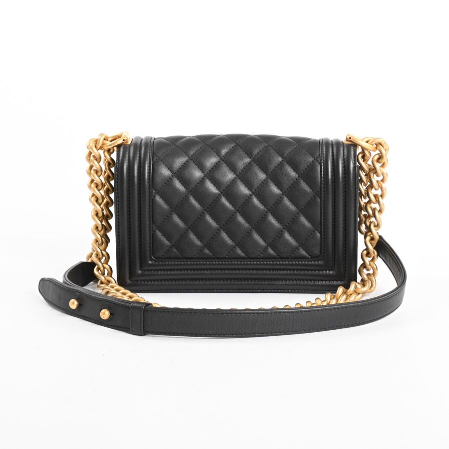 Chanel Shoulder Bag Boy Small — view 3