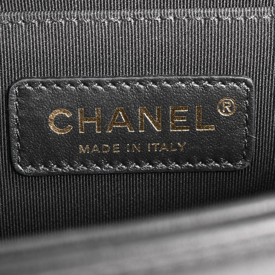 Chanel Shoulder Bag Boy Small — view 6