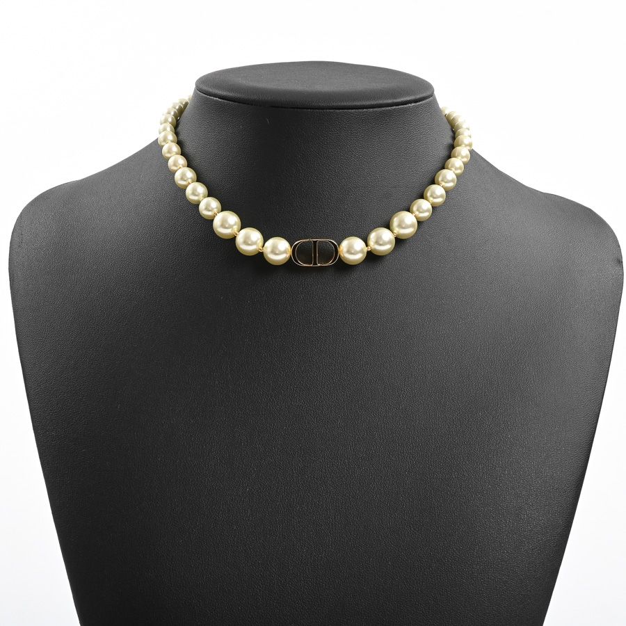 Dior Necklace Short Gold — view 4