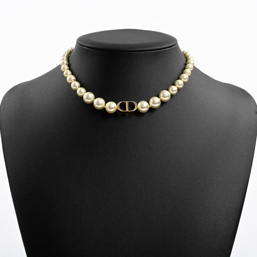 Dior Necklace Short Gold — view 4