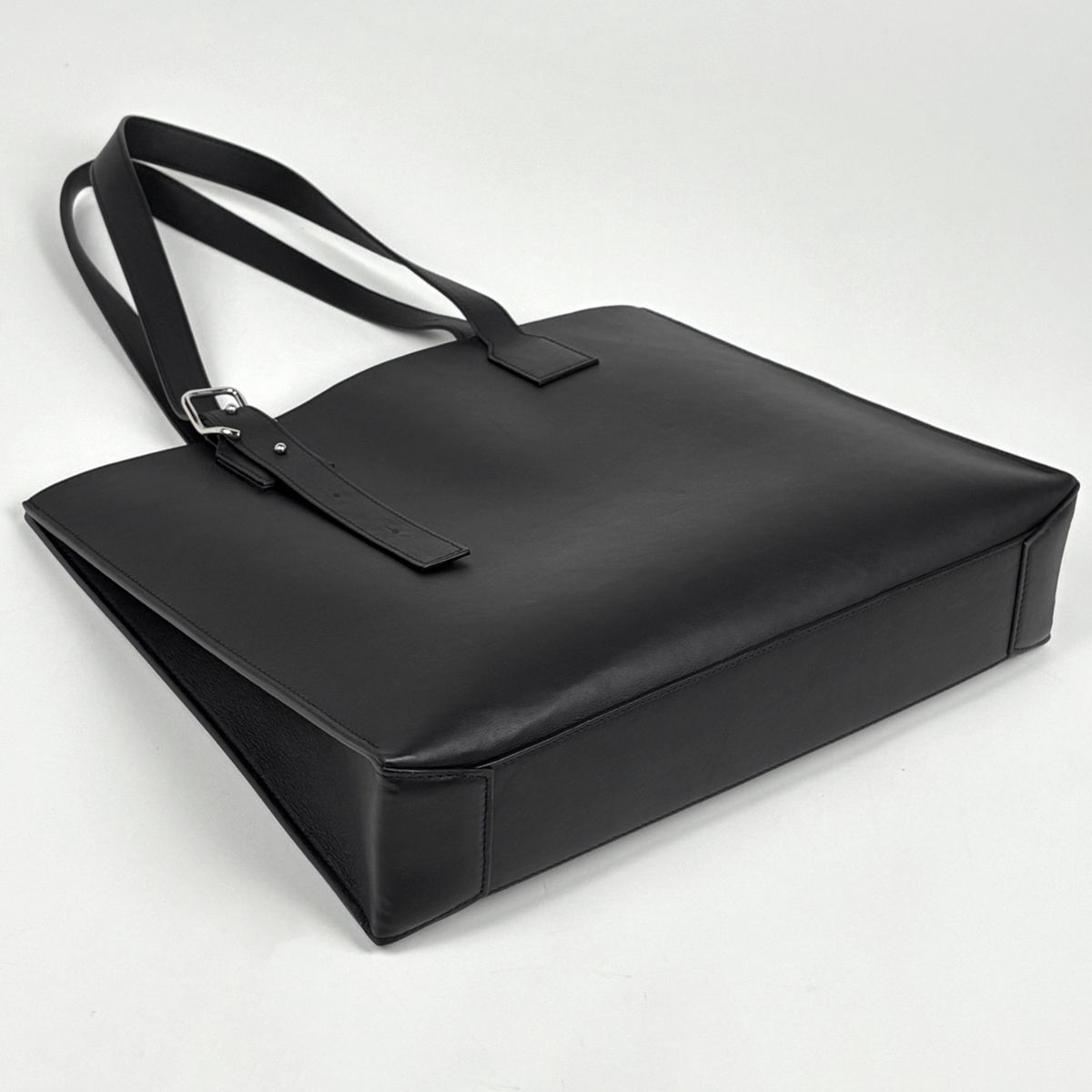 Loewe Tote Bag Anagram Buckle Horizontal Leather Black — view 2