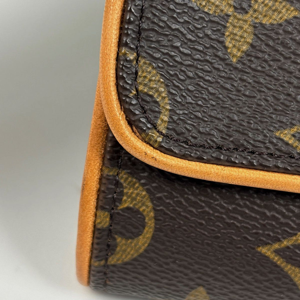 Louis Vuitton Pochette Twin GM Shoulder Bag Clutch 2-Way Monogram Brown — view 4