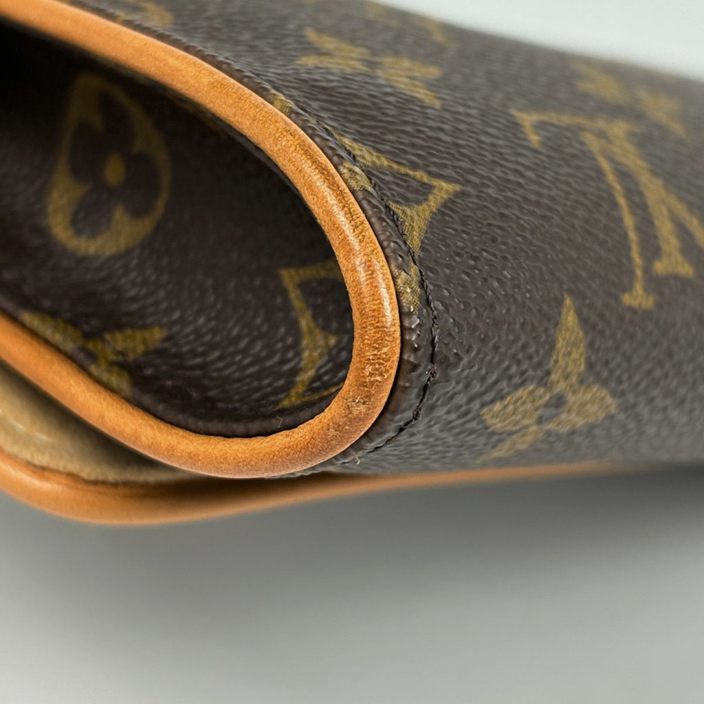 Louis Vuitton Pochette Twin GM Shoulder Bag Clutch 2-Way Monogram Brown — view 3
