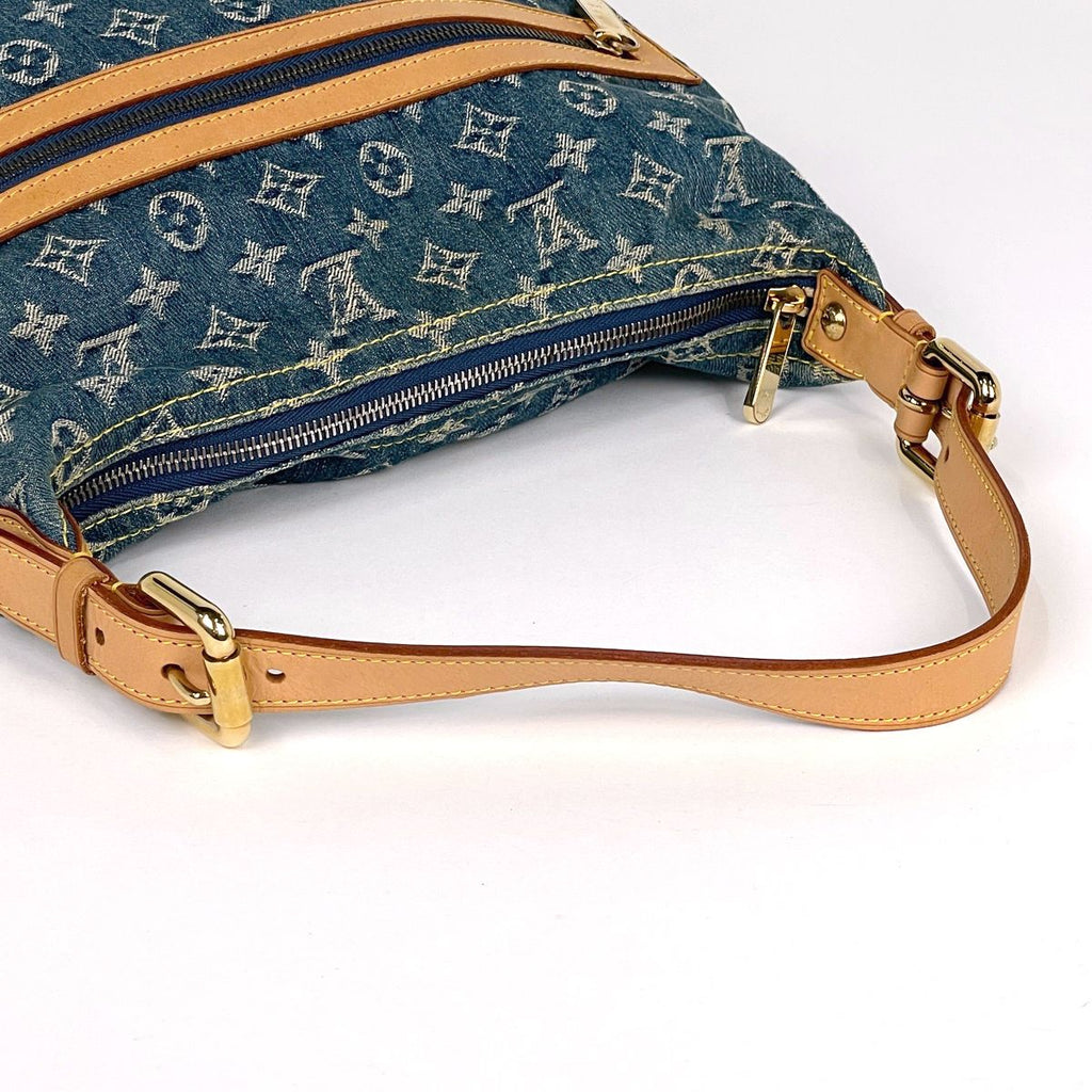 Louis Vuitton Baggy GM Shoulder Bag Monogram Denim Blue — view 6