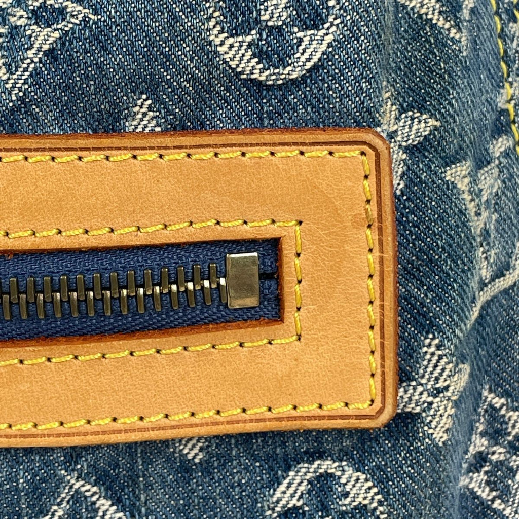 Louis Vuitton Baggy GM Shoulder Bag Monogram Denim Blue — view 5