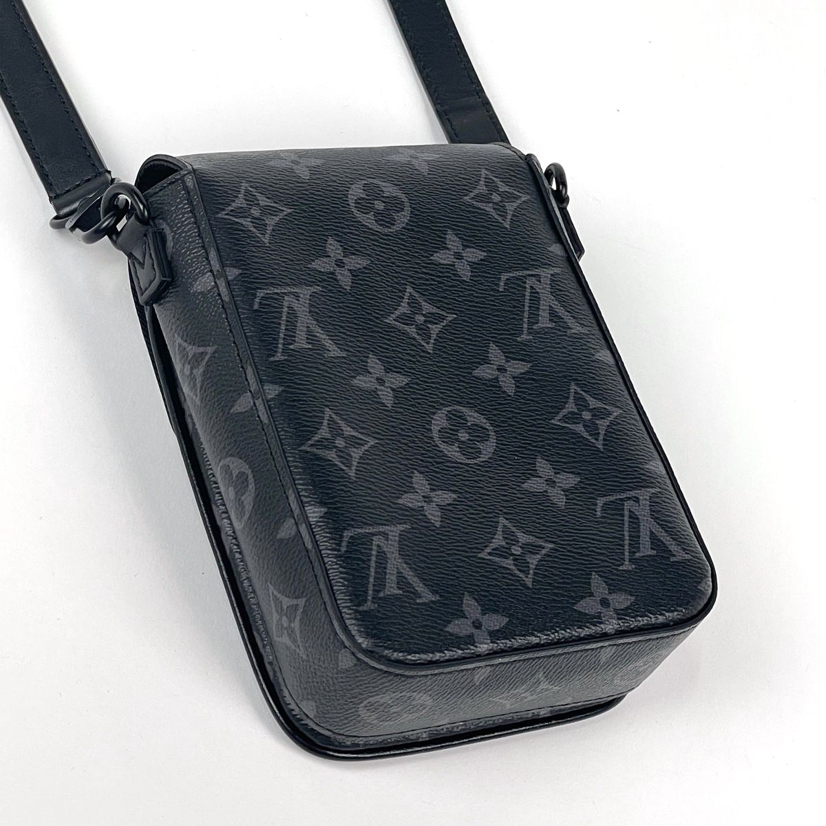 Louis Vuitton S Lock Vertical Wearable Wallet Shoulder Bag Monogram Eclipse — view 2