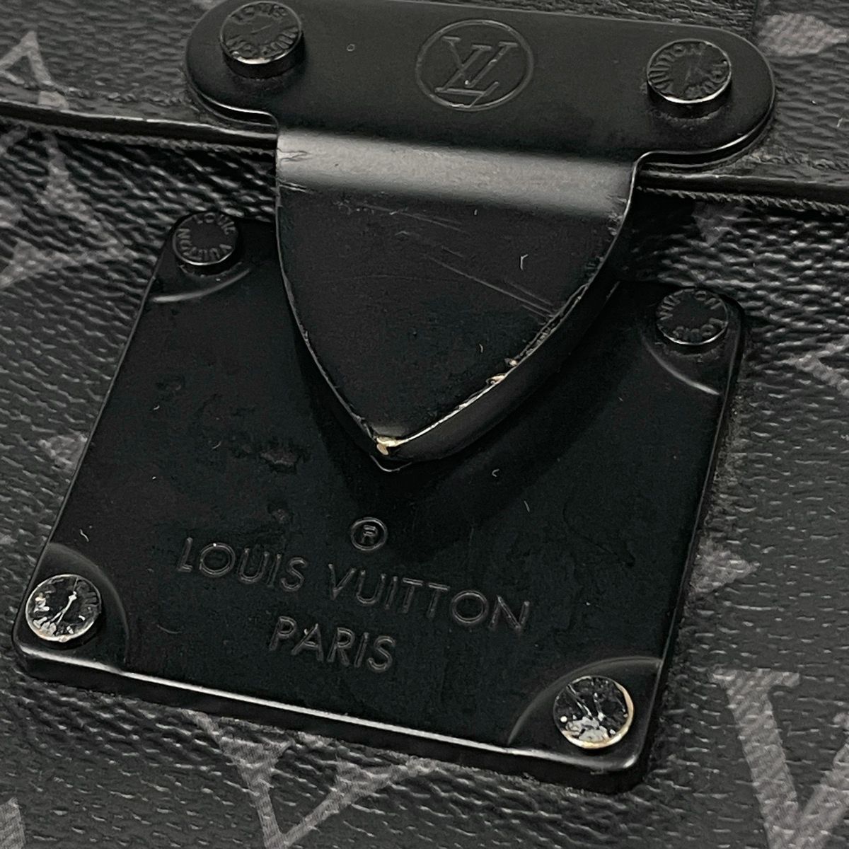 Louis Vuitton S Lock Vertical Wearable Wallet Shoulder Bag Monogram Eclipse — view 4