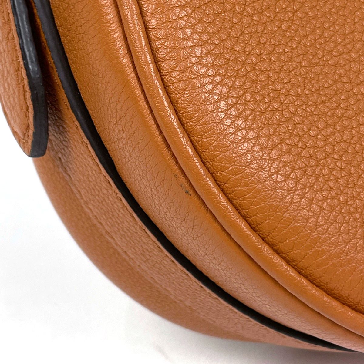 Louis Vuitton LV Pont Neuf Soft MM Shoulder Bag Leather Brown — view 4