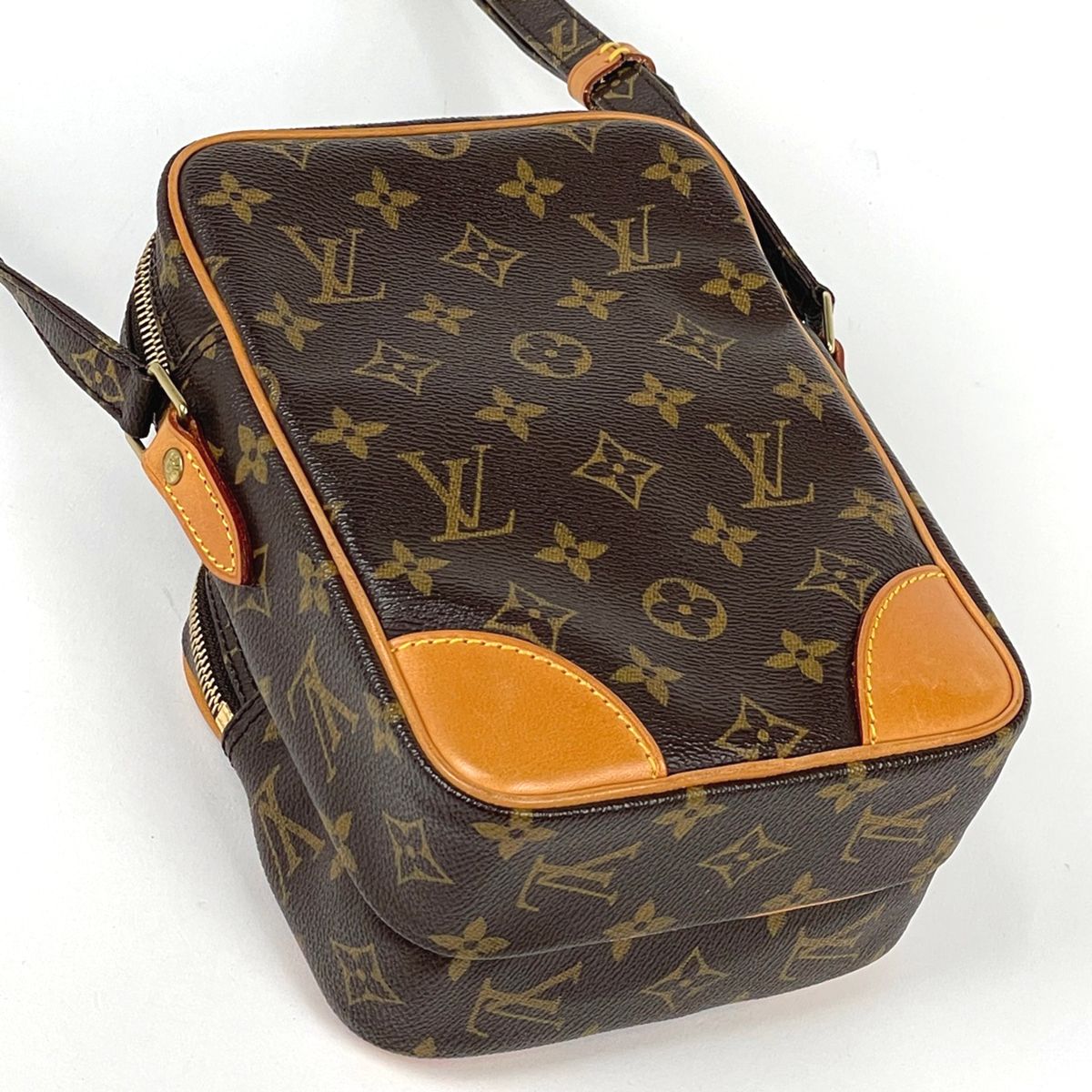 Louis Vuitton Amazon Shoulder Bag Monogram Brown — view 2