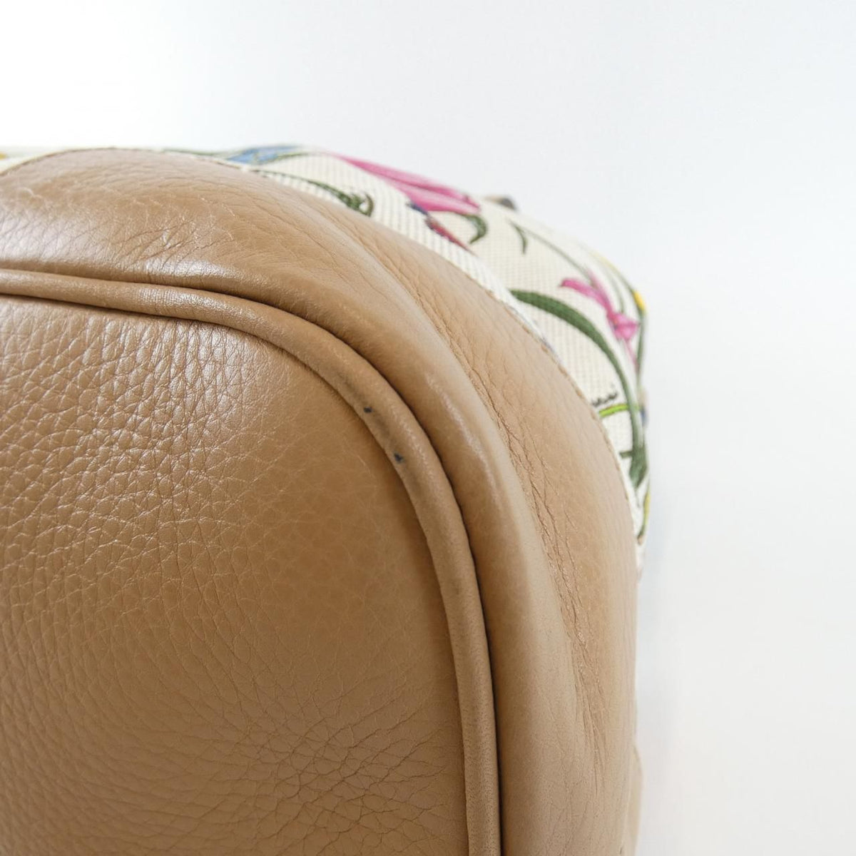 Gucci Bag Handbag Beige — view 2