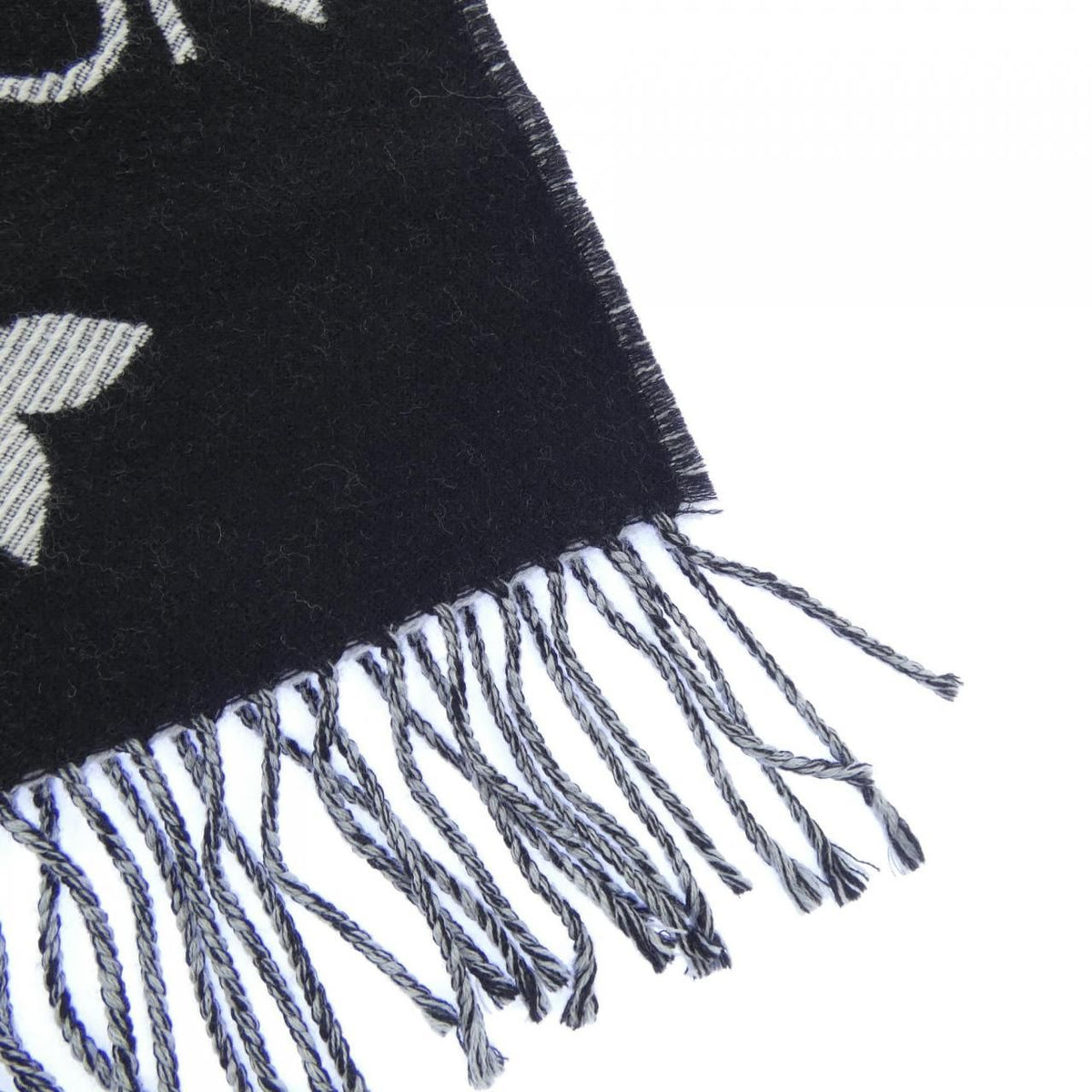 Louis Vuitton LV Essential Scarf — view 2