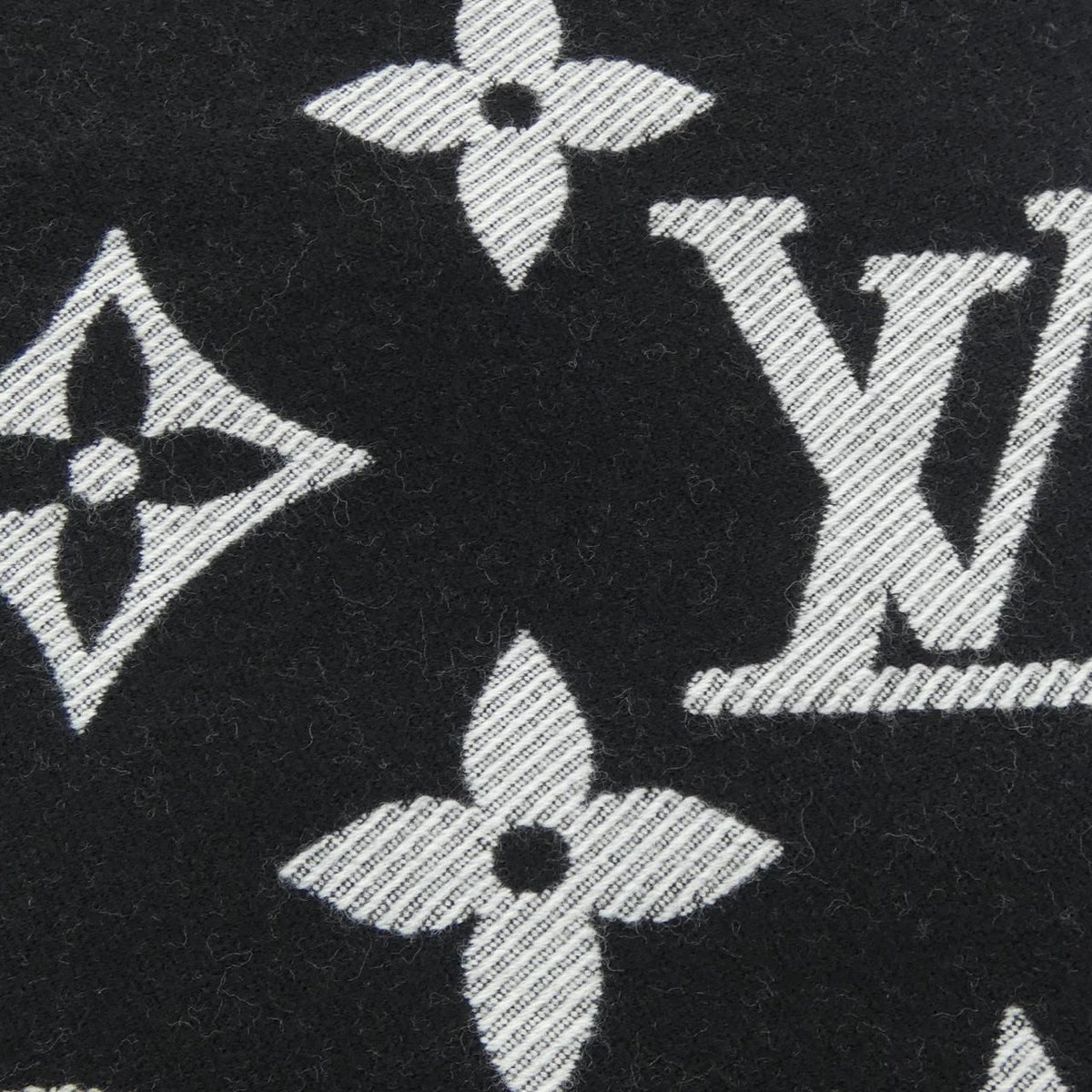 Louis Vuitton LV Essential Scarf — view 4