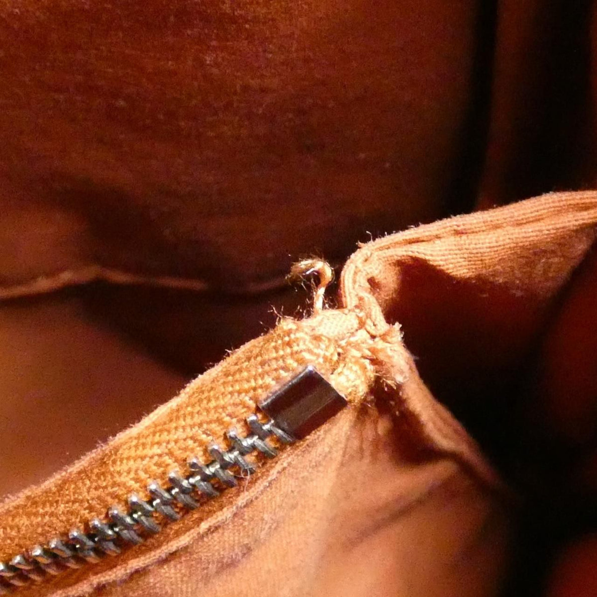 Hermes Acapulco Pochette Bandouliere MM Shoulder Bag — view 8