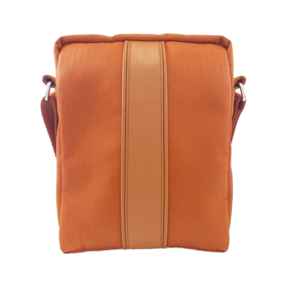 Hermes Acapulco Pochette Bandouliere MM Shoulder Bag — view 2