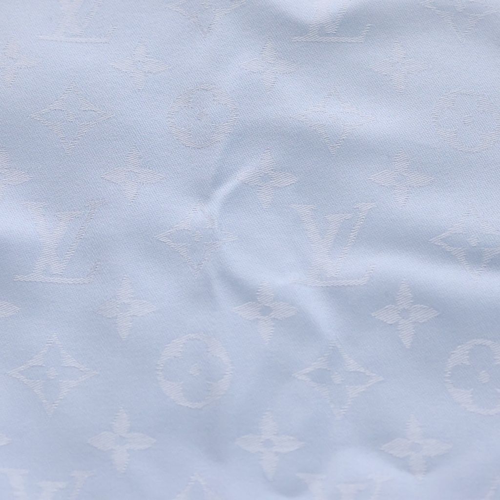 Louis Vuitton Monogram Classic Shawl Wool Silk Jacquard Blue Ciel Scarf — view 2