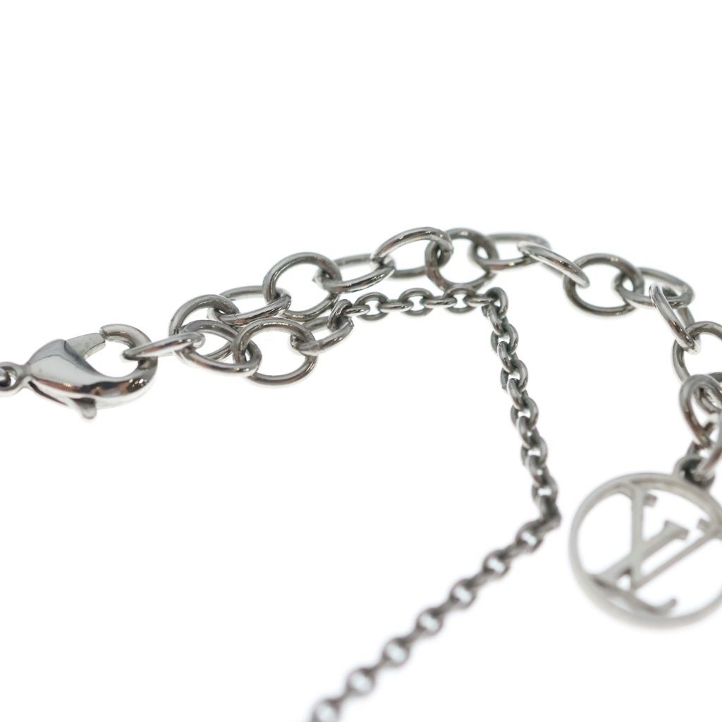 Louis Vuitton Essential V Pendant Chain Silver — view 4