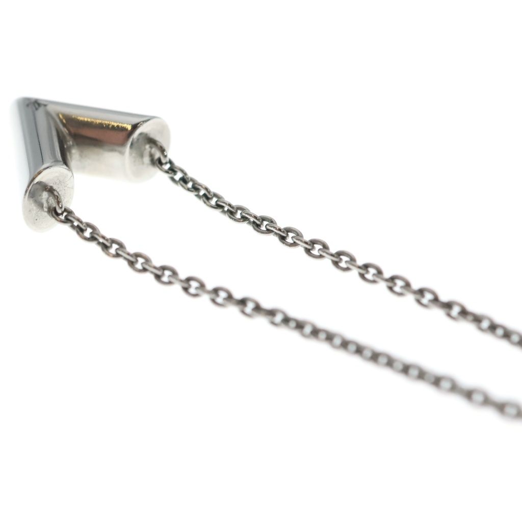 Louis Vuitton Essential V Pendant Chain Silver — view 5