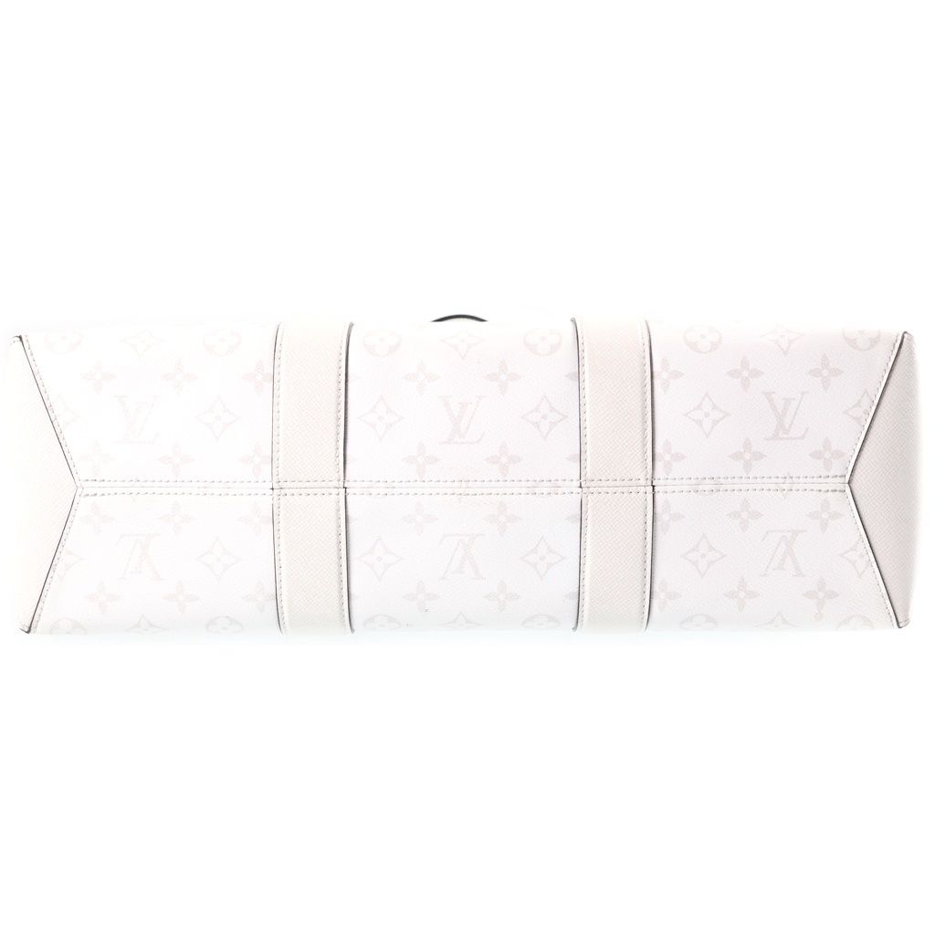 Louis Vuitton Taigarama Weekend Tote NM Leather Shoulder Bag White — view 4