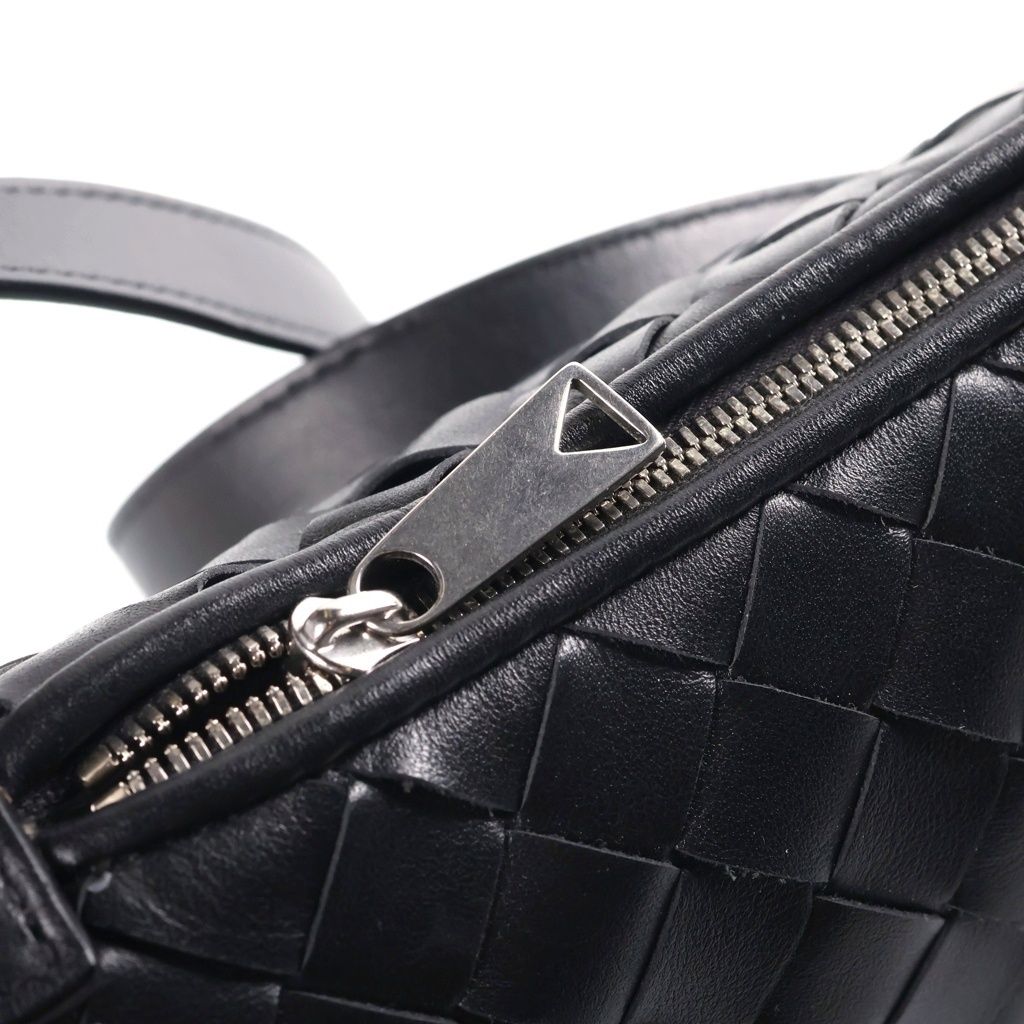 Bottega Veneta Traveler Phone Pouch Calfskin Black — view 6