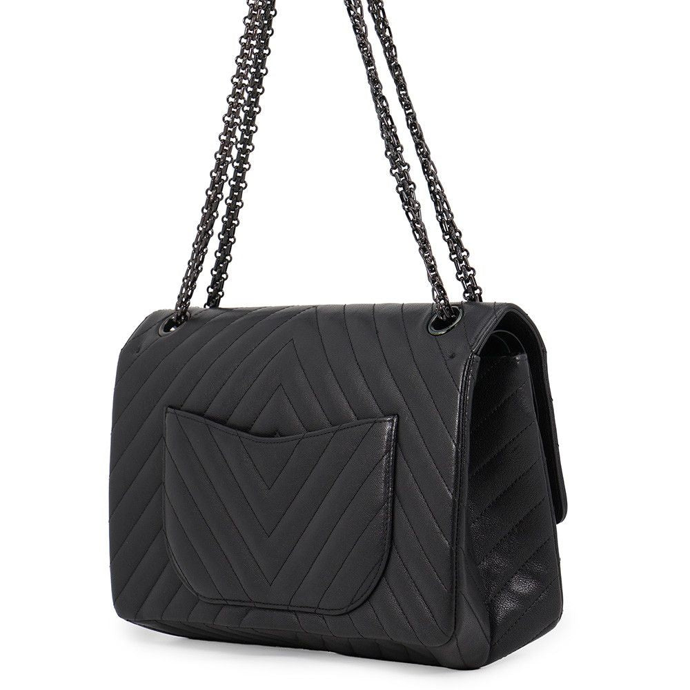Chanel Chain Shoulder Bag 2.55 Chevron Aged Calfskin Black — view 2