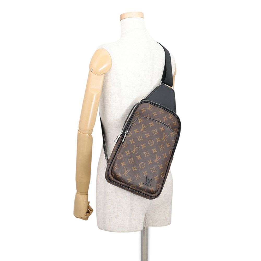 Louis Vuitton Belt Bag Monogram Macassar Avenue Black — view 5