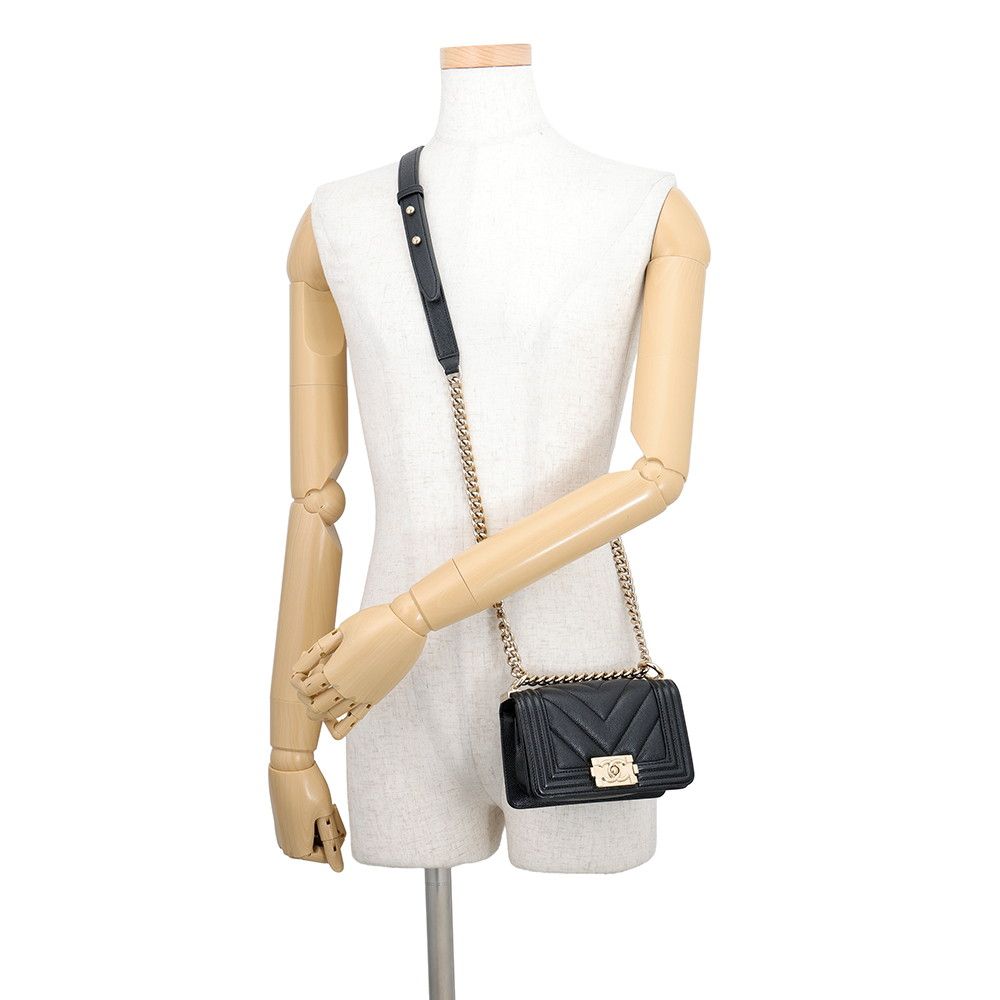 Chanel Chain Shoulder Bag Boy Chevron Caviar Leather Black — view 5