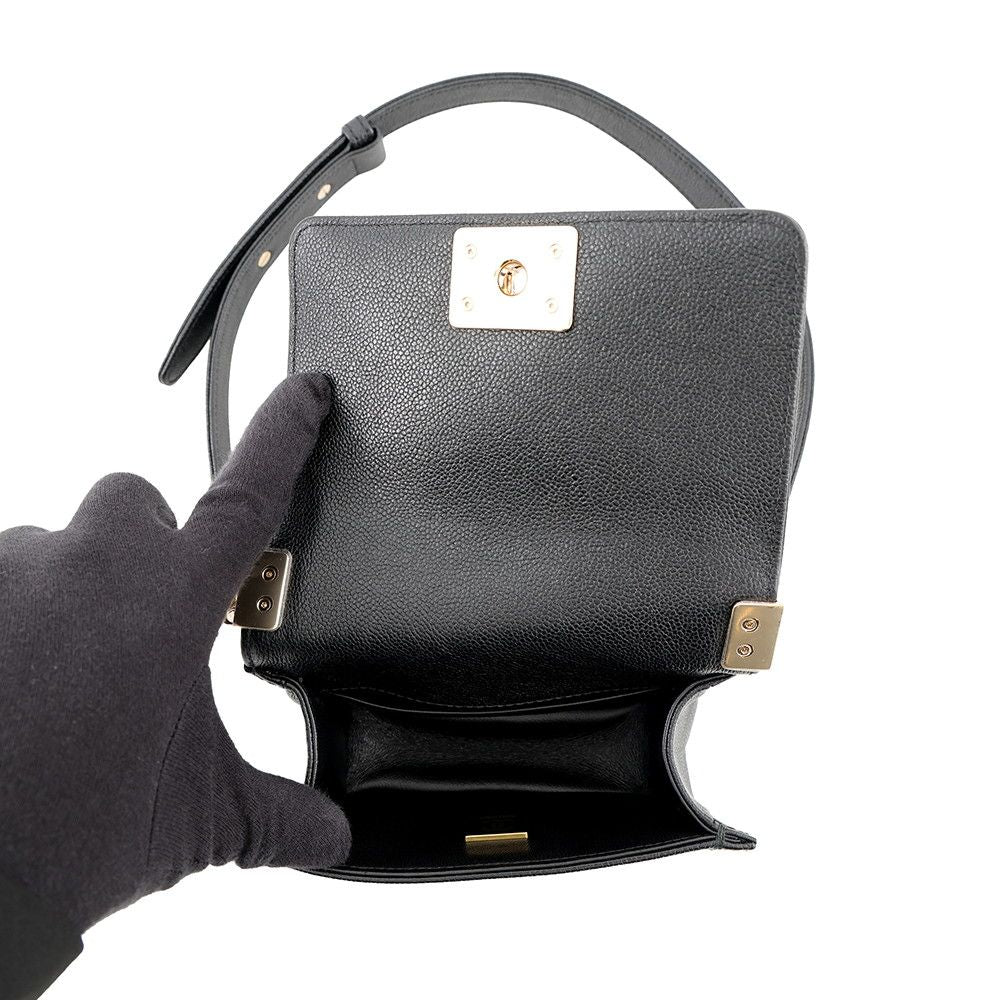 Chanel Chain Shoulder Bag Boy Chevron Caviar Leather Black — view 6