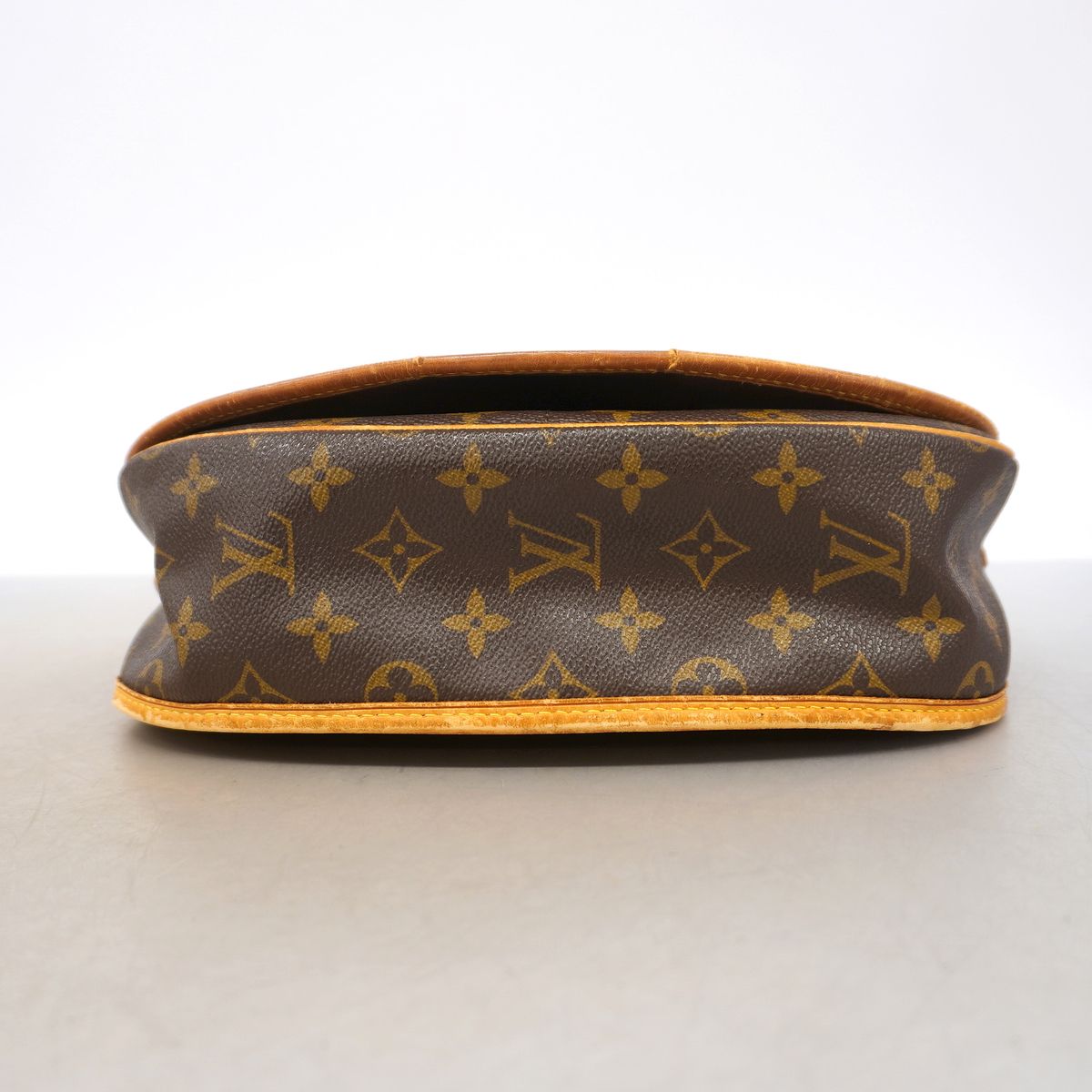 Louis Vuitton Shoulder Bag Monogram Menilmontant PM Brown — view 3