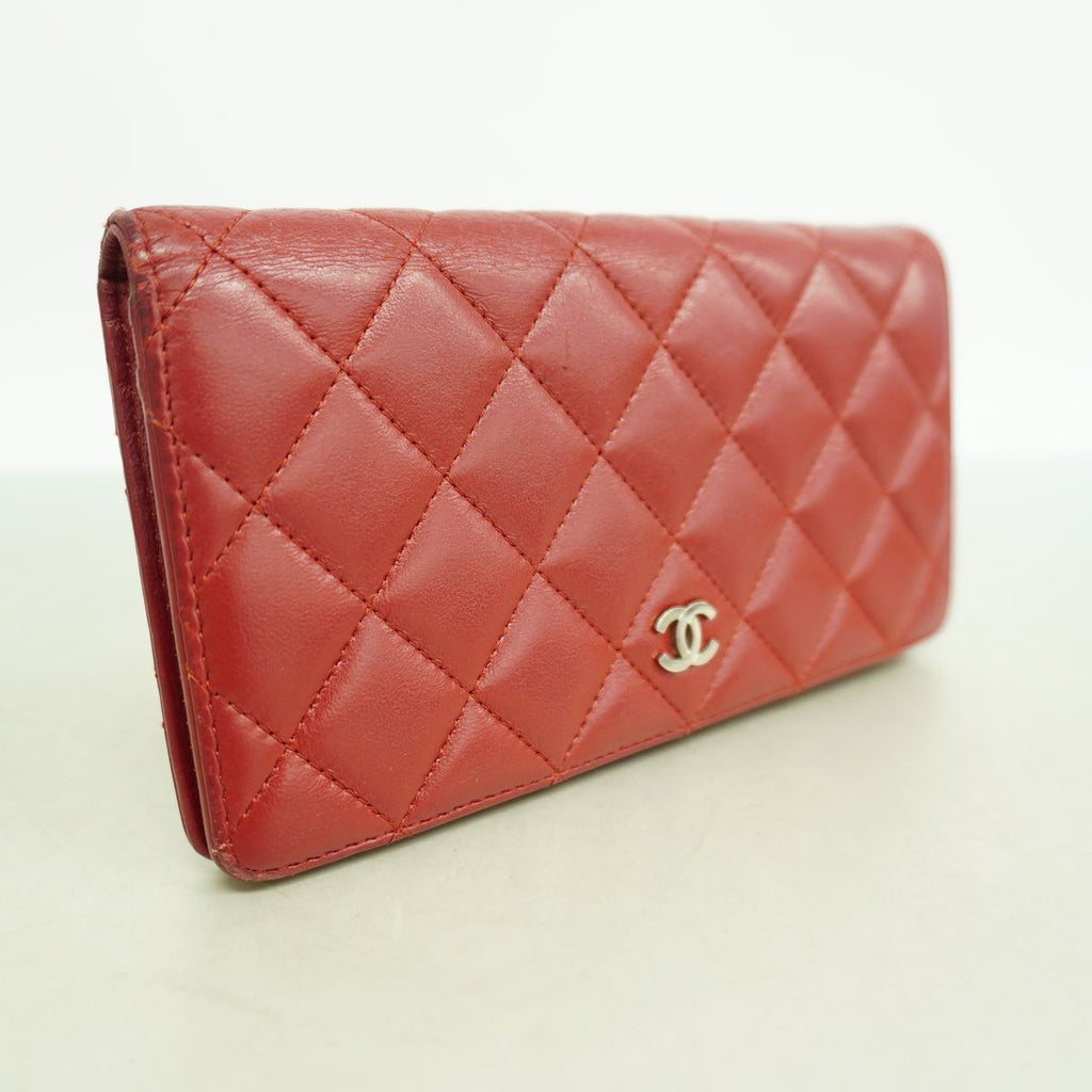 Chanel Wallet Quilted Lambskin Red Silver — view 2