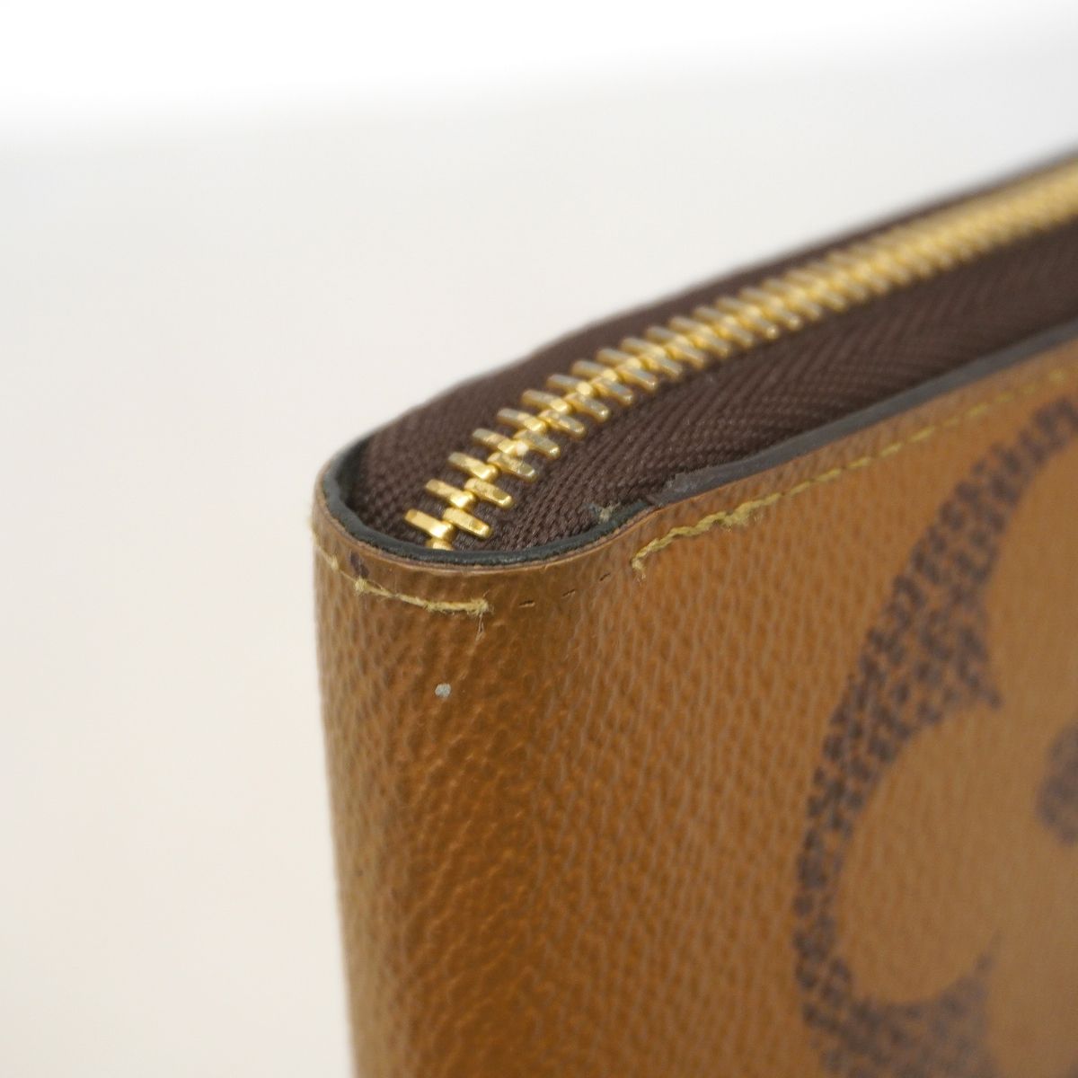Louis Vuitton Wallet Monogram Giant Reverse Zippy Brown — view 5